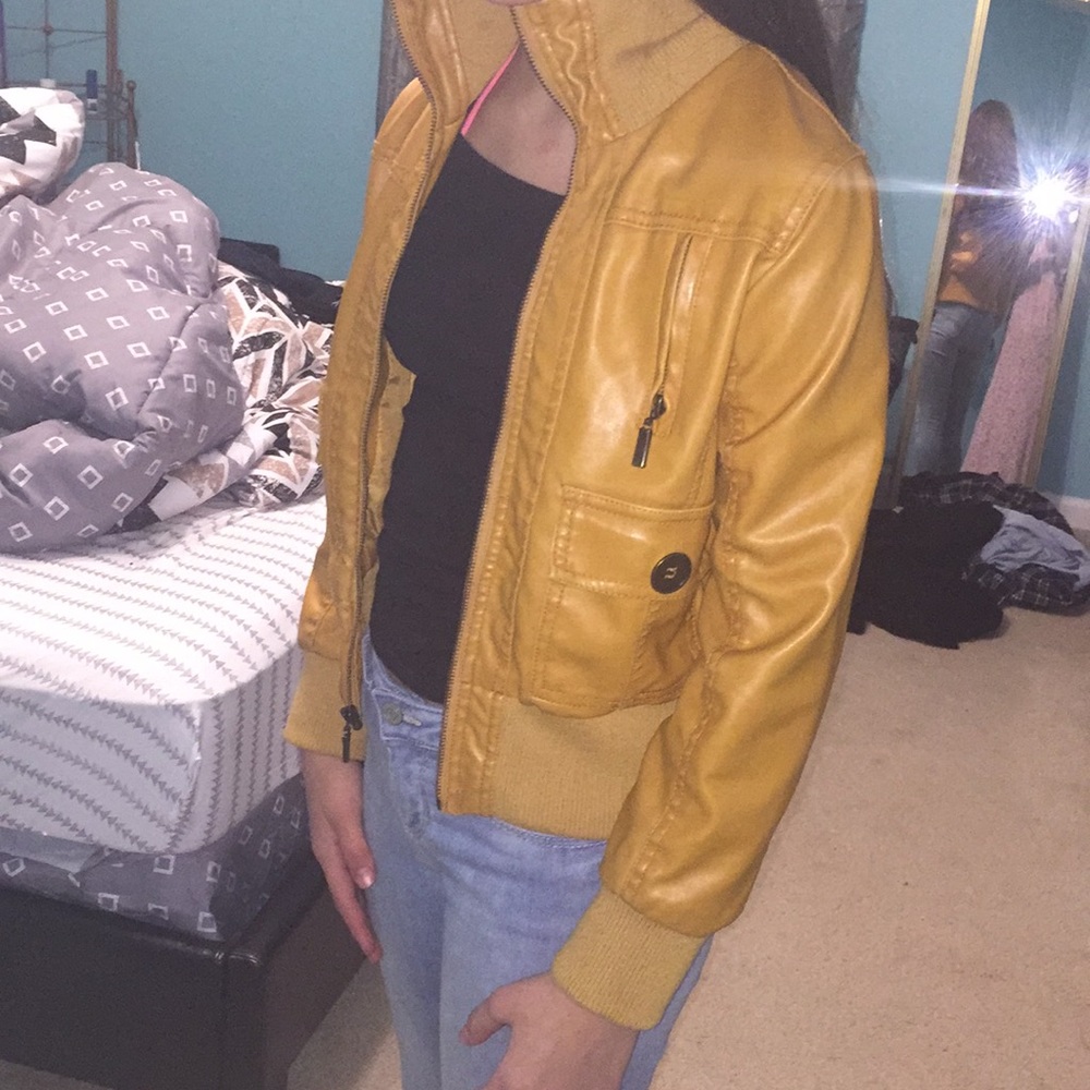 Leather jacket - Picture 7 of 7